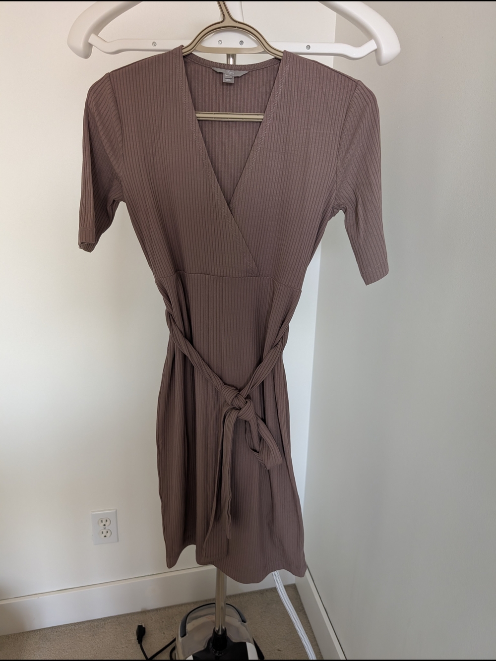 Wrap-Style Short Sleeve Dress in Mauve